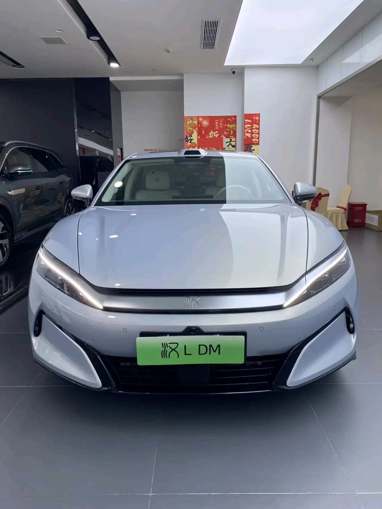 BYD 2025 Han l DM-i 1.5T stepless 200KM laser Radar flagship automatic gear 3