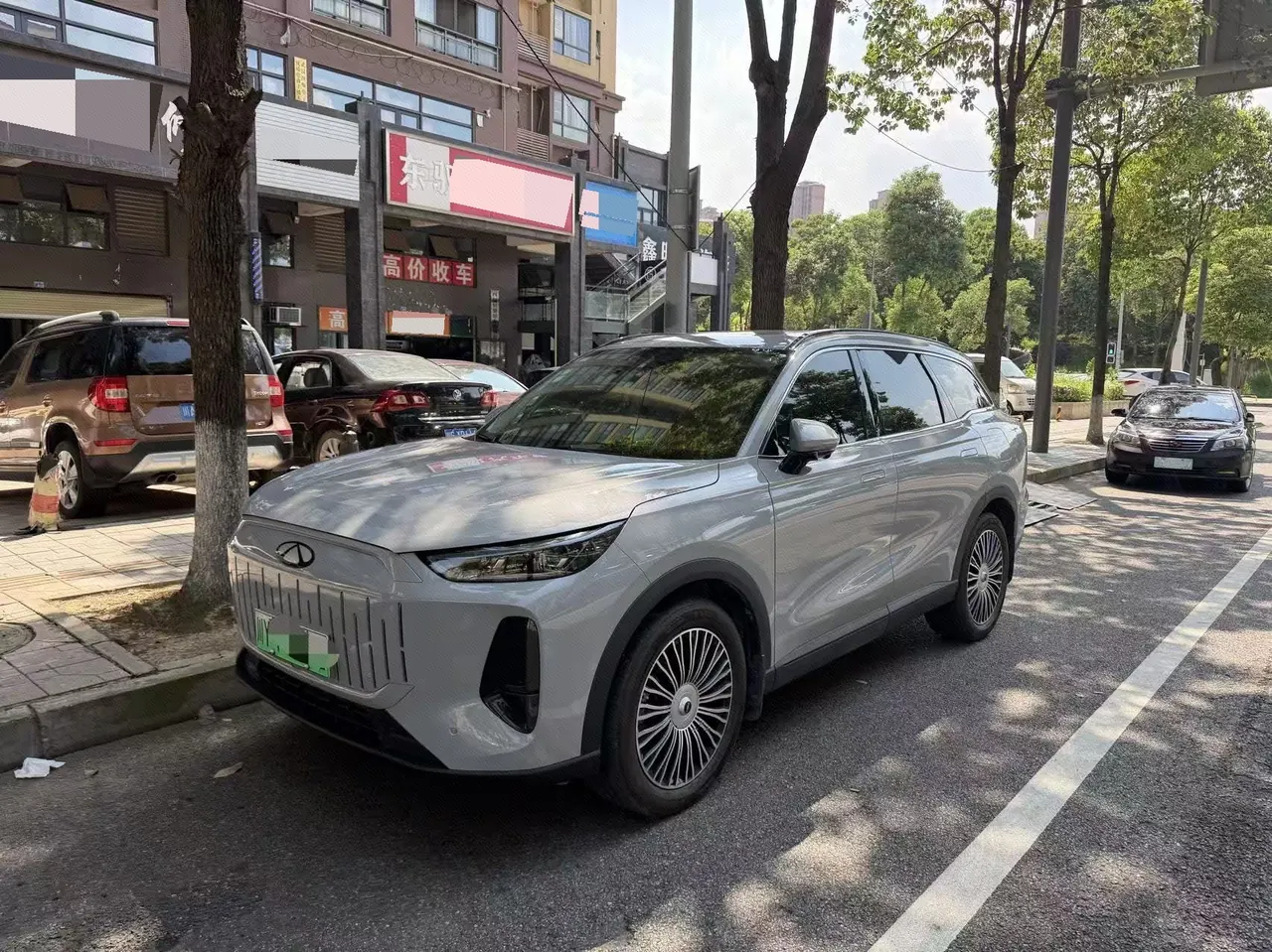 Chery 2024 Fengyun T9 C- DM 1.5T 120 Long Endurance Comfortable 7-seat Automatic Gear - View 1