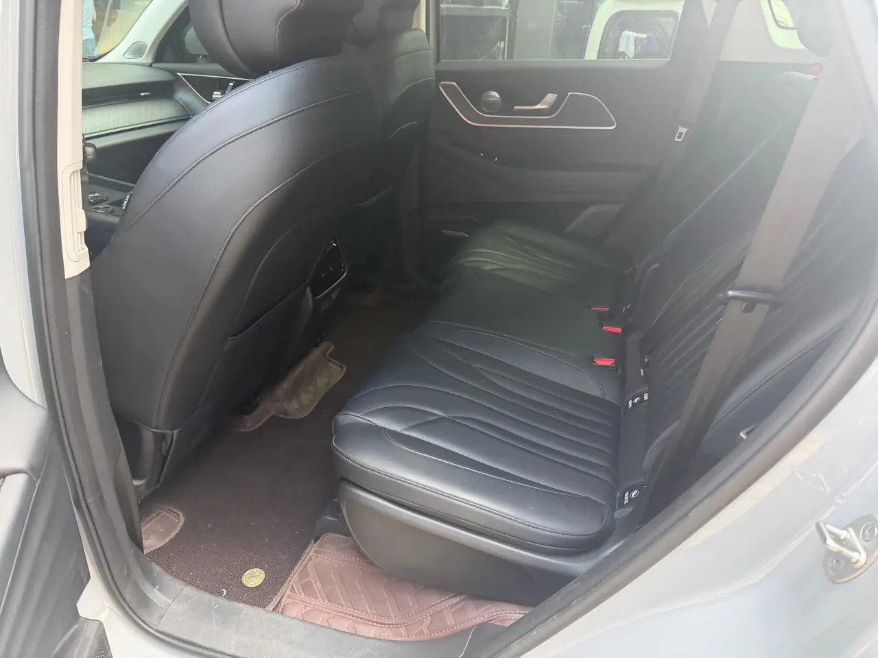 Chery 2024 Fengyun T9 C- DM 1.5T 120 Long Endurance Comfortable 7-seat Automatic Gear 4