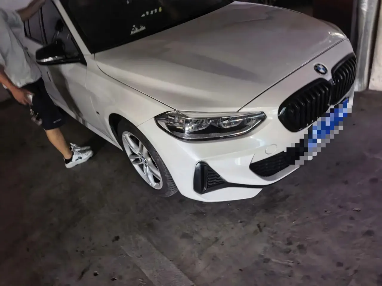 BMW 1 Series 2023 125i 2.0T M Sports Obsidian Night Edition Automatic Gear 2