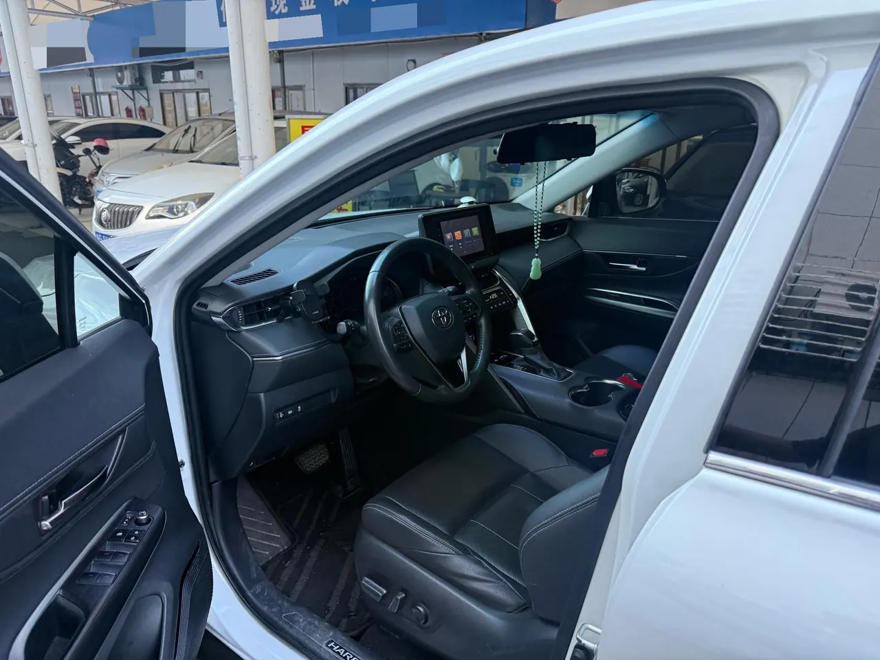 Toyota 2022 LingFang Shuangqing 2.5 Stepless Two-Drive Deluxe Automatic Gear 4
