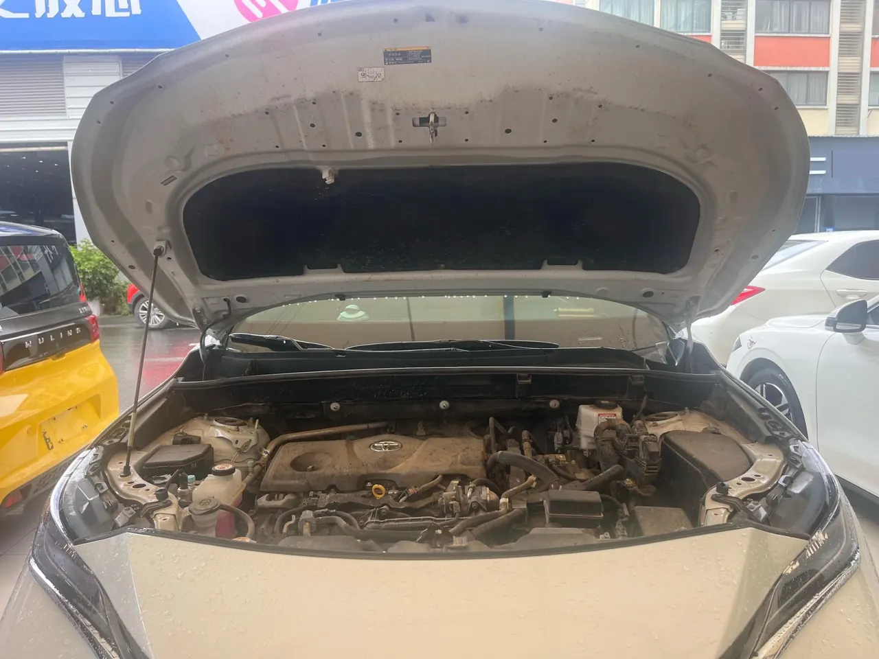 Toyota 2022 LingFang Shuangqing 2.5 Stepless Two-Drive Deluxe Automatic Gear 5
