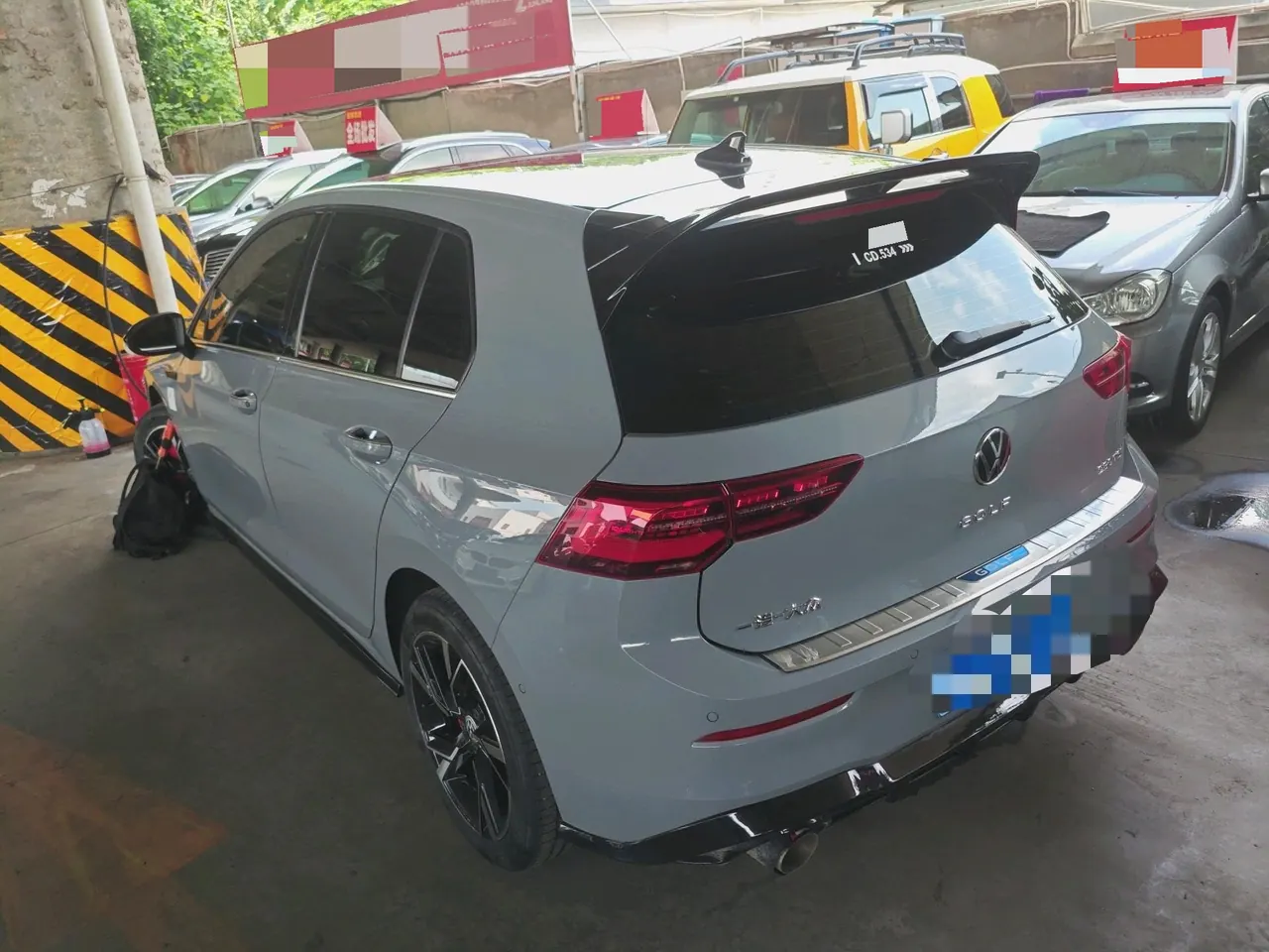 Volkswagen 2023 Golf 8 R-Line 1.4TSI 280TSI 20th Anniversary Edition Automatic 4
