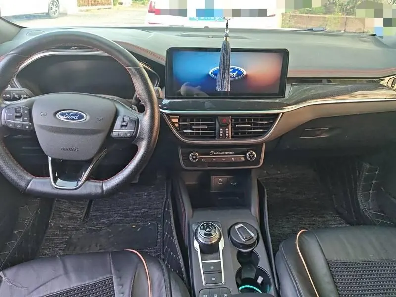 Ford 2021 Focus -3-compartment 1.5T EcoBoost 180 ST Line Automatic 5