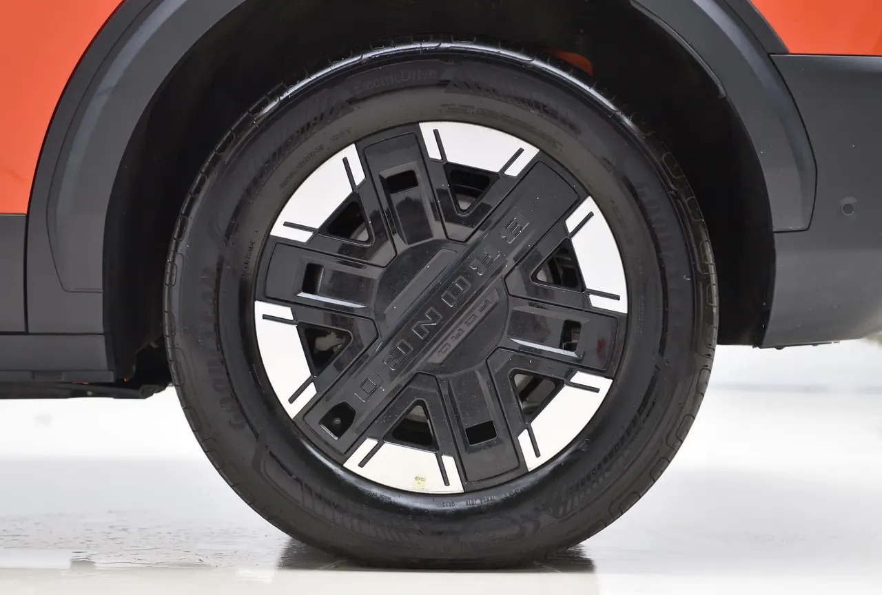 Ford 2026 Zhiqu Lie Ma Long Beach Range-extended Automatic Gear 12
