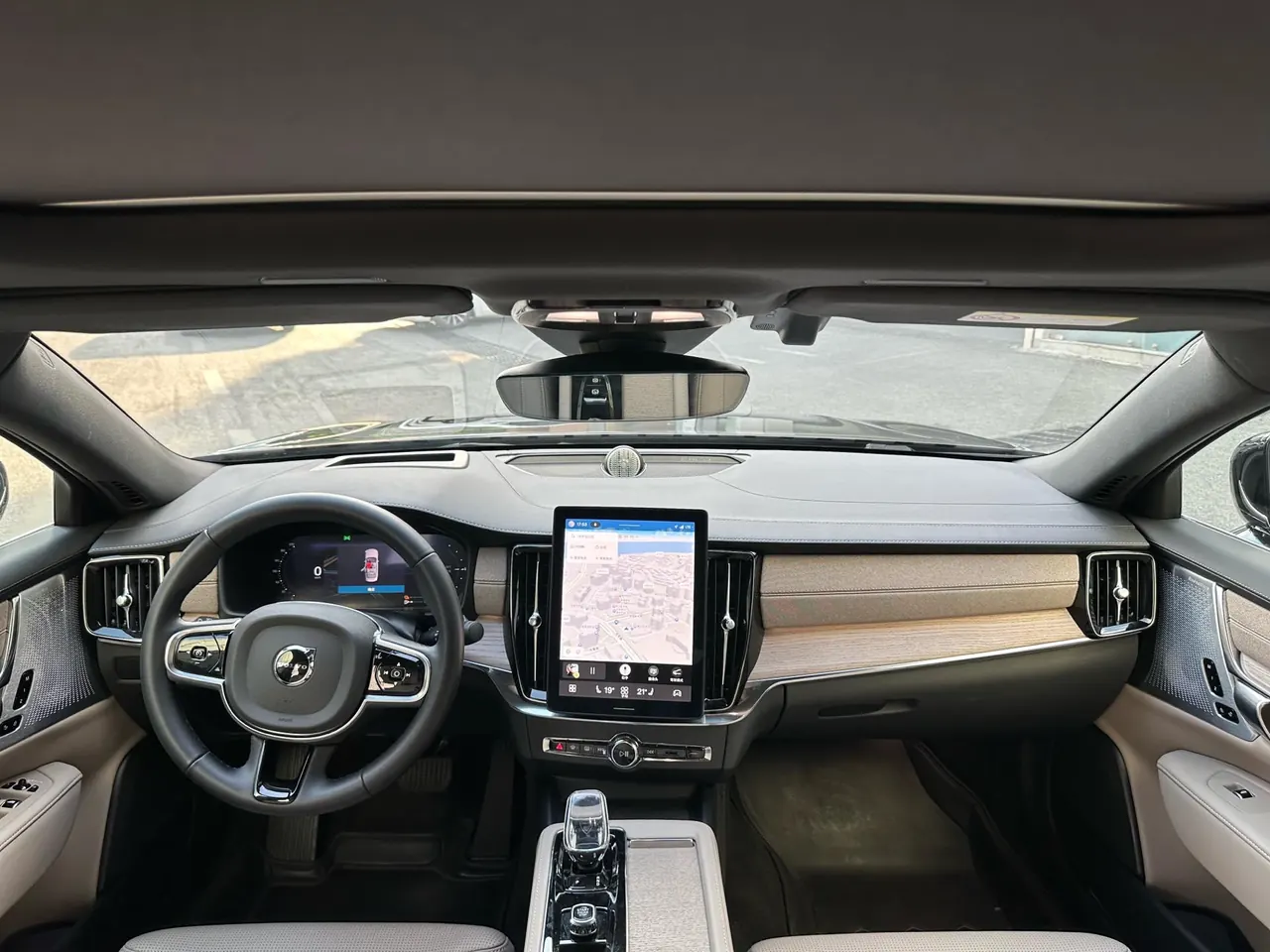 Volvo S90 New Energy 2026 Model S90 PHEV 2.0T T8 All-Wheel Drive Long-Range Intelligent Luxury Automatic 6