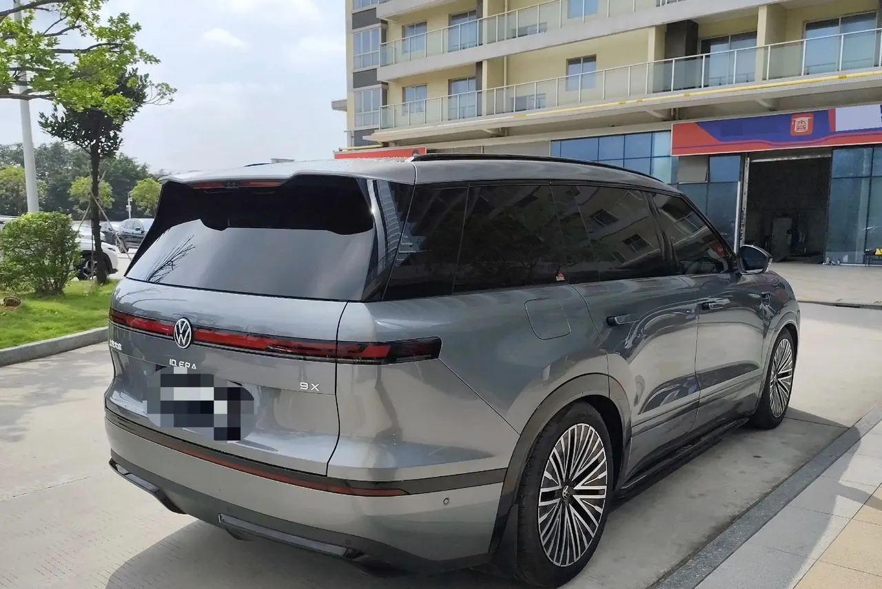 Volkswagen 2026 ID.ERA 9X Ultra 4-wheel drive automatic gear 3