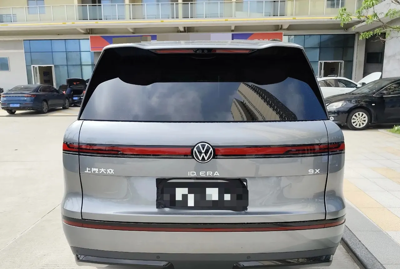 Volkswagen 2026 ID.ERA 9X Ultra 4-wheel drive automatic gear 4