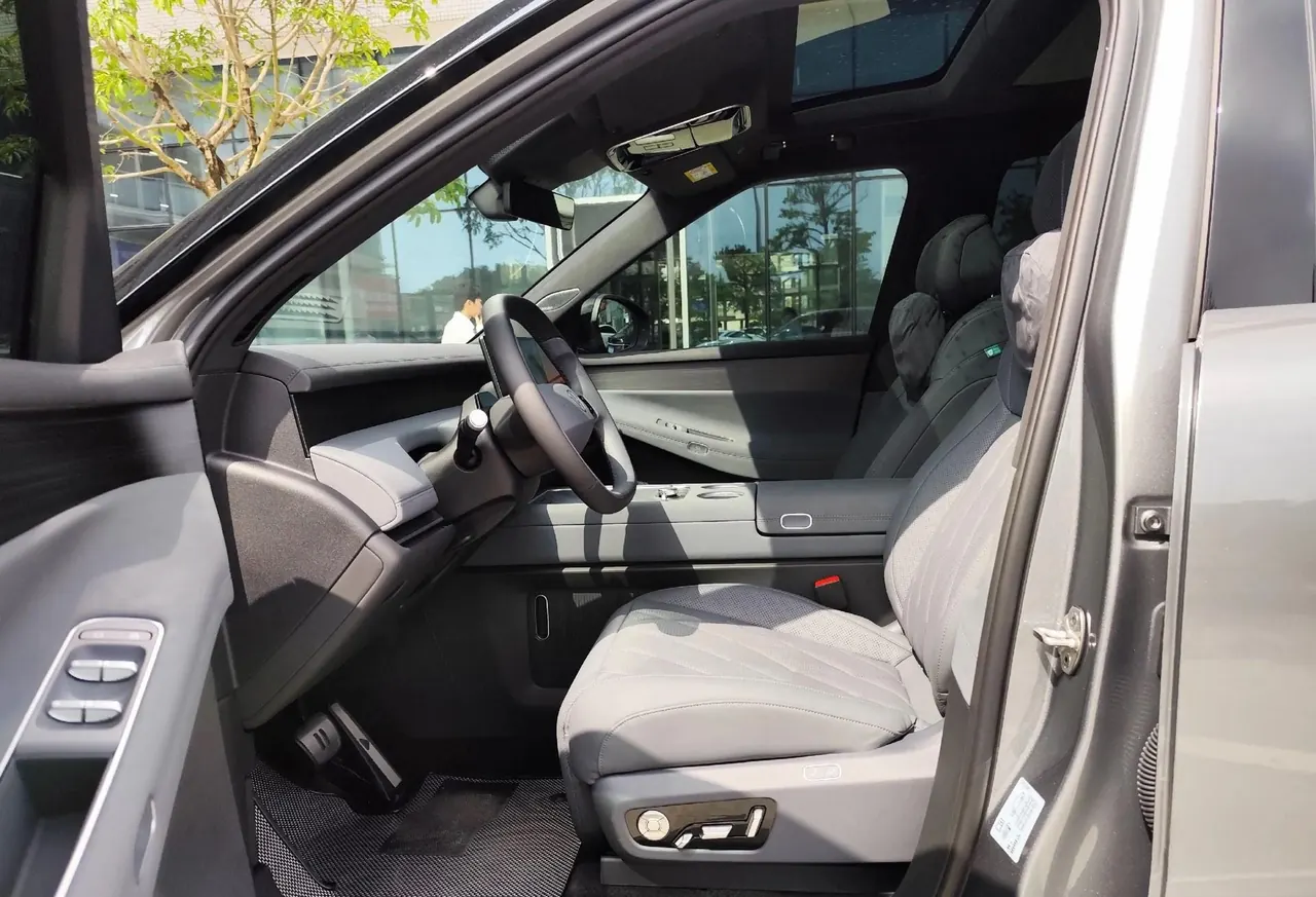 Volkswagen 2026 ID.ERA 9X Ultra 4-wheel drive automatic gear 5