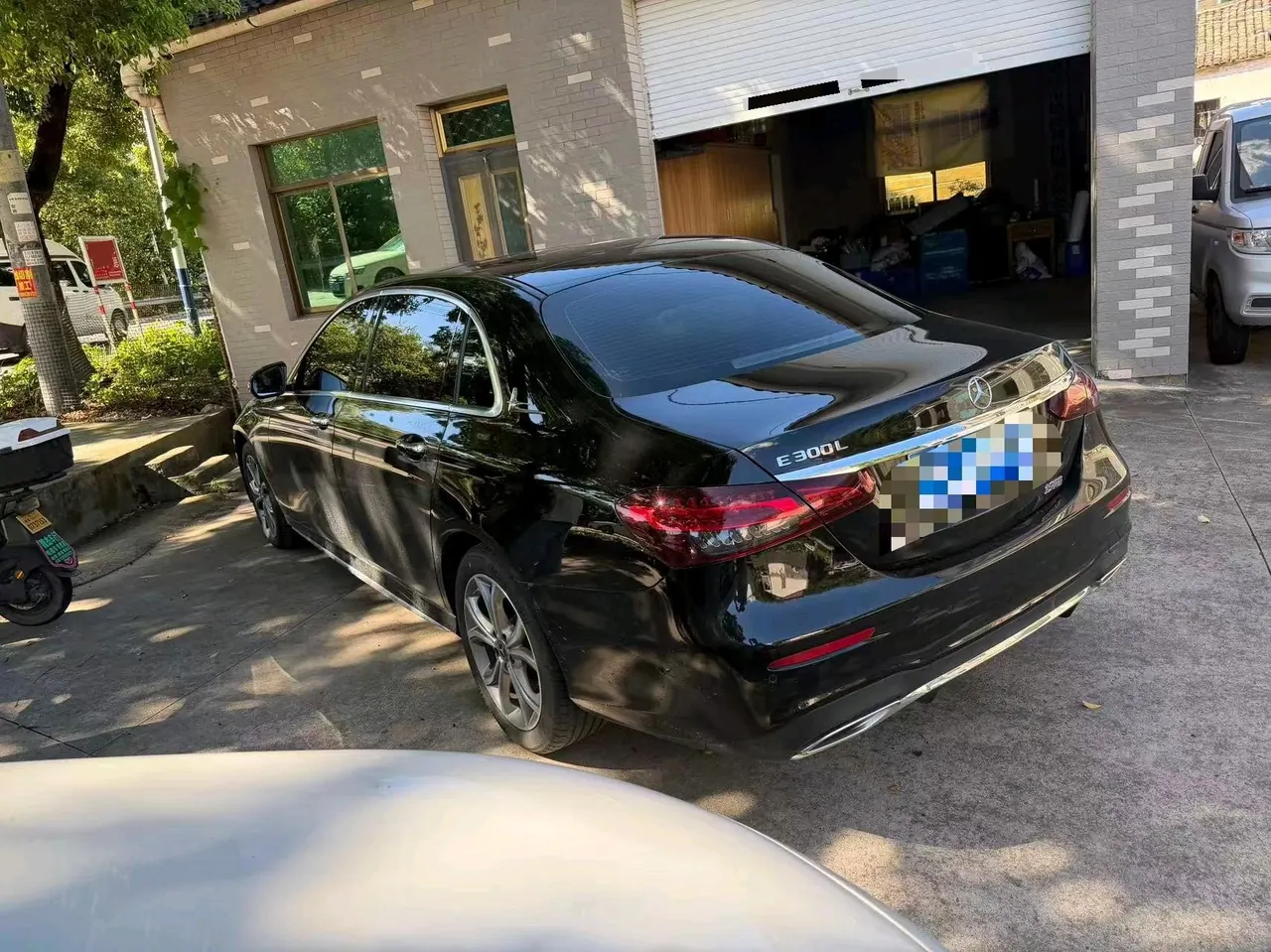 Mercedes Benz E Class 2023 E 300 L 2.0T Sports Luxury Automatic Gear 8