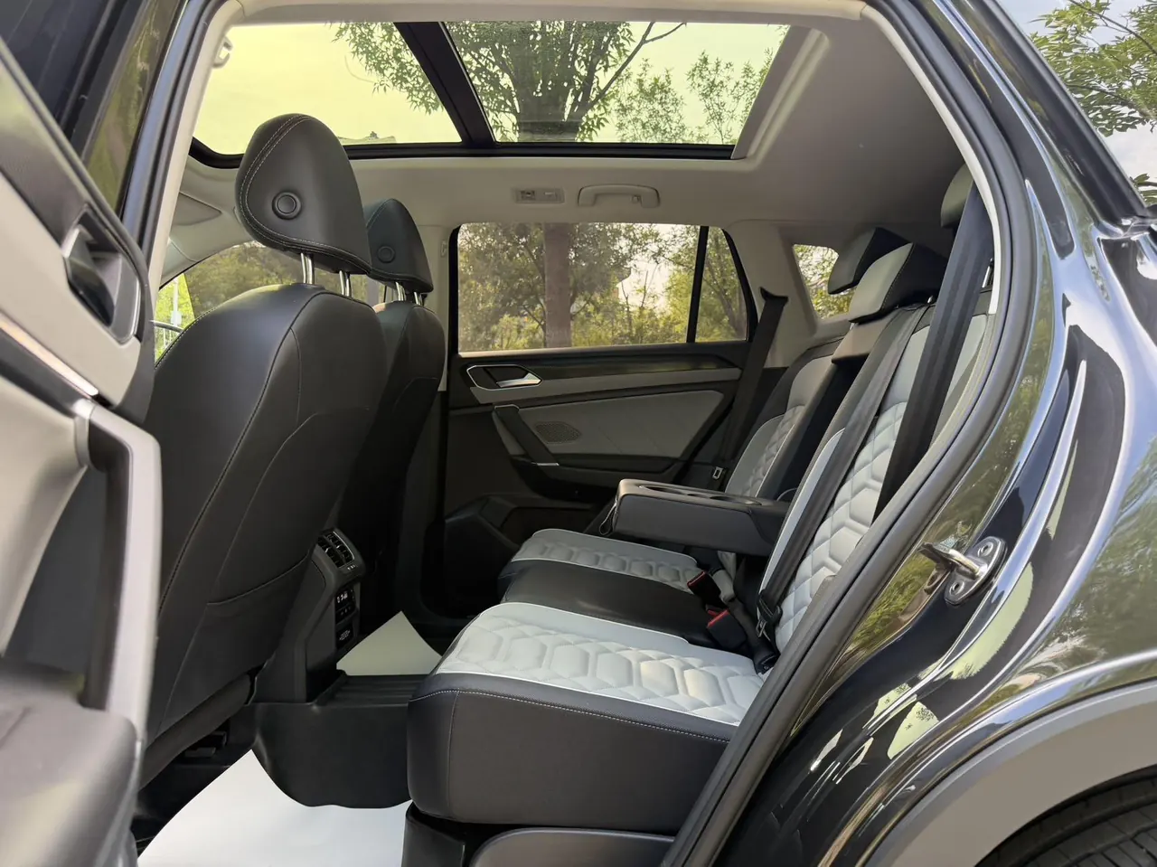 Volkswagen 2023 Tanyue 1.4TSI 280TSI Two-Drive Luxury Plus Advanced Edition Automatic Gear 12