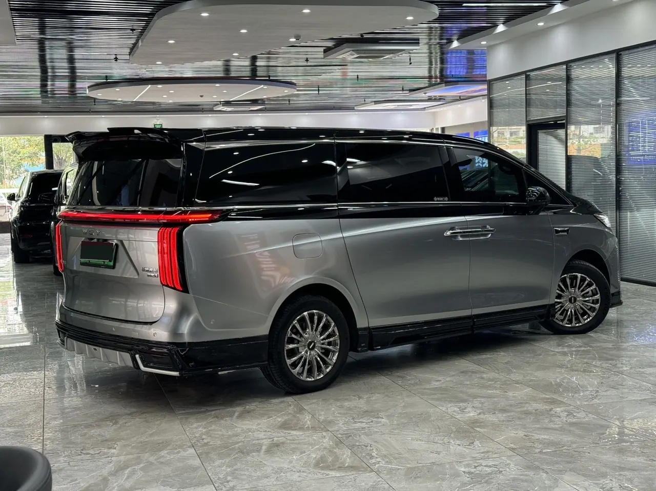 WEY 2025 VV7 Hi4 1.5T Four-Wheel-Drive Automatic Model 6