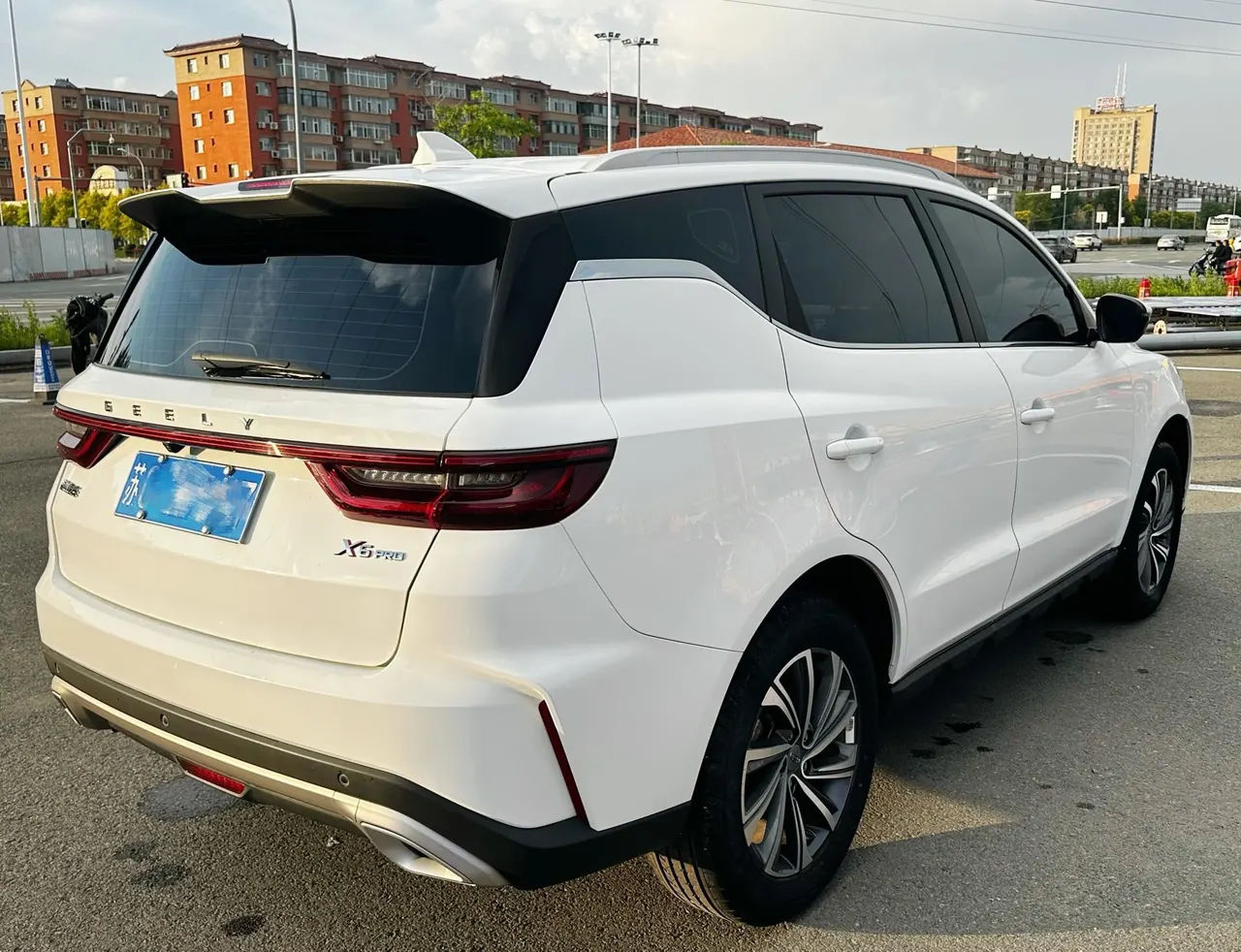 Geely Vision SUV(X6) 2021 Vision X6 Pro 1.4T Premium Automatic 14