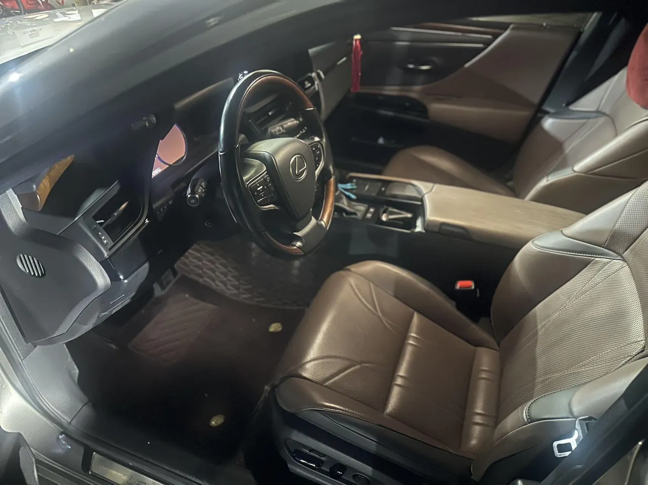 Lexus ES (Imported) 2021 ES300h 2.5 Stepless Premium Edition Automatic Gear 3