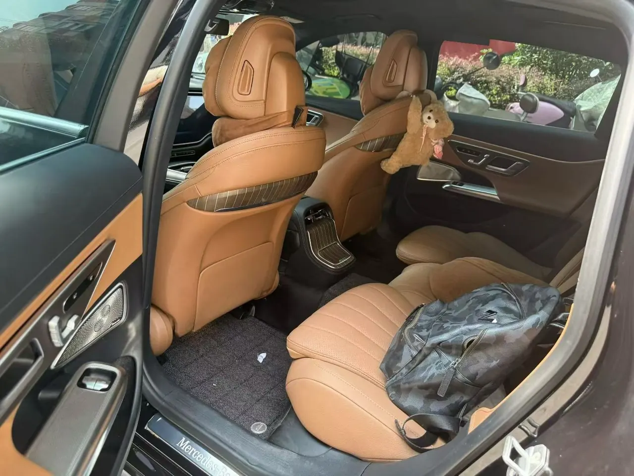 Mercedes Benz E-Class 2026 model E 300 L 48V 2.0T Luxury Edition Automatic 3