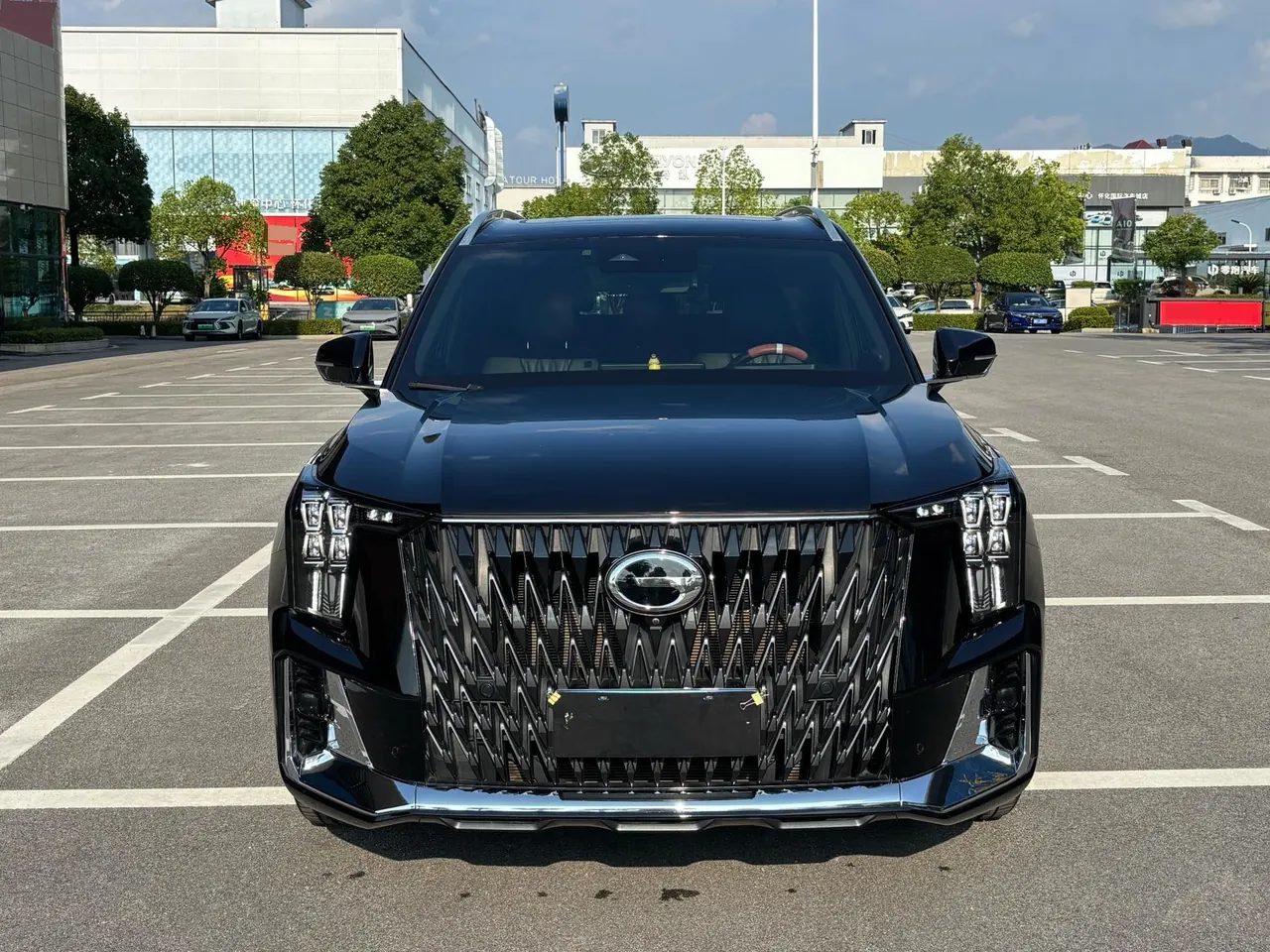 Chuanqi 2022 GS8 Hybrid 2.0TM Stepless Four-wheel Drive Premium Edition Seven-seat Automatic Gear 2