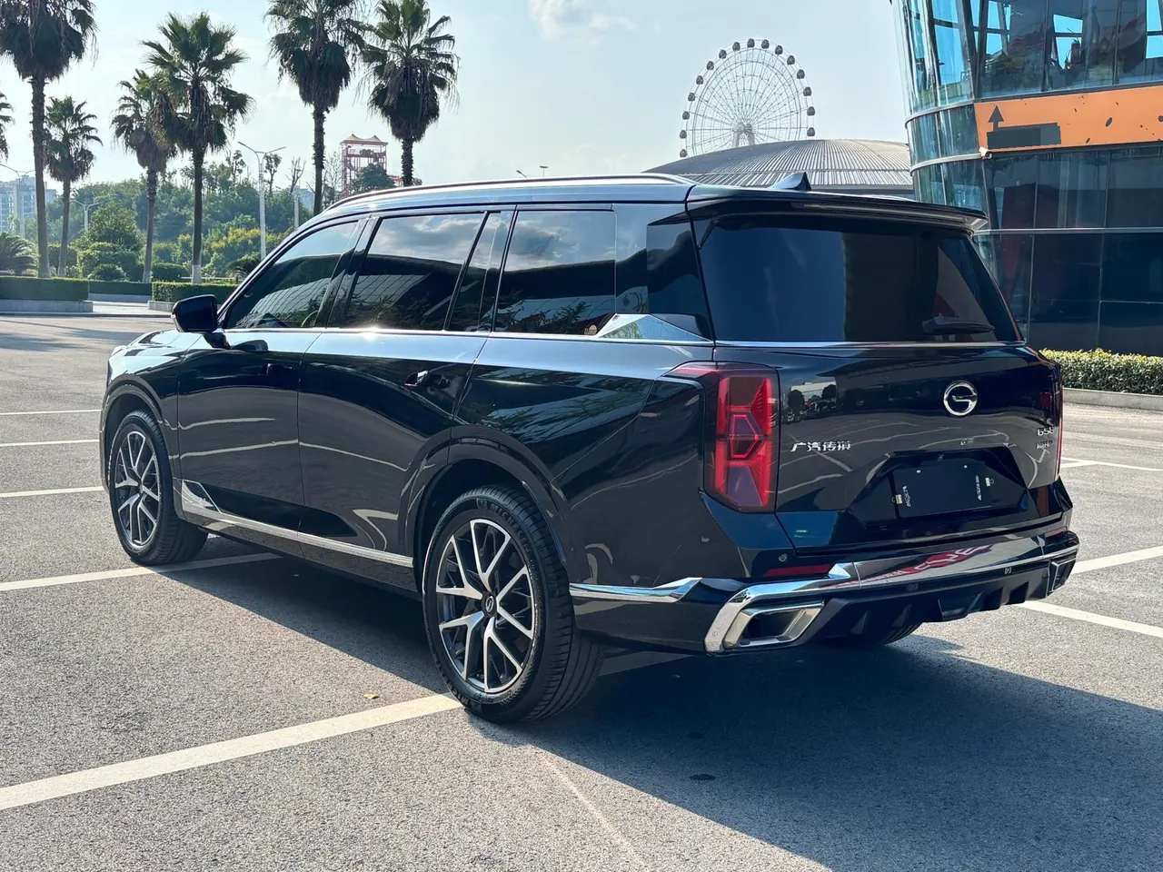Chuanqi 2022 GS8 Hybrid 2.0TM Stepless Four-wheel Drive Premium Edition Seven-seat Automatic Gear 7