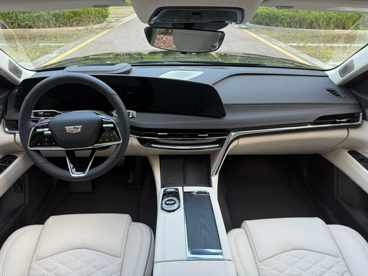 Cadillac 2026 CT6 2.0T 28T flagship automatic gear 11
