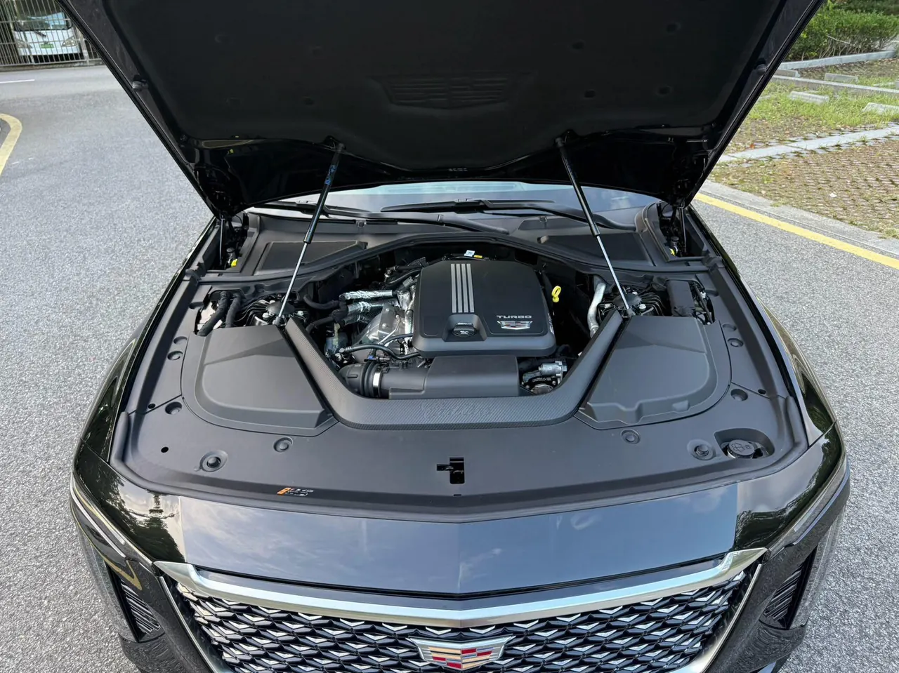 Cadillac 2026 CT6 2.0T 28T flagship automatic gear 19