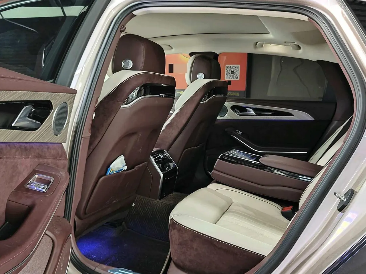 HongQi 2022 H9 3.0T Zhilian Qi Chang Edition Automatic Gear 6