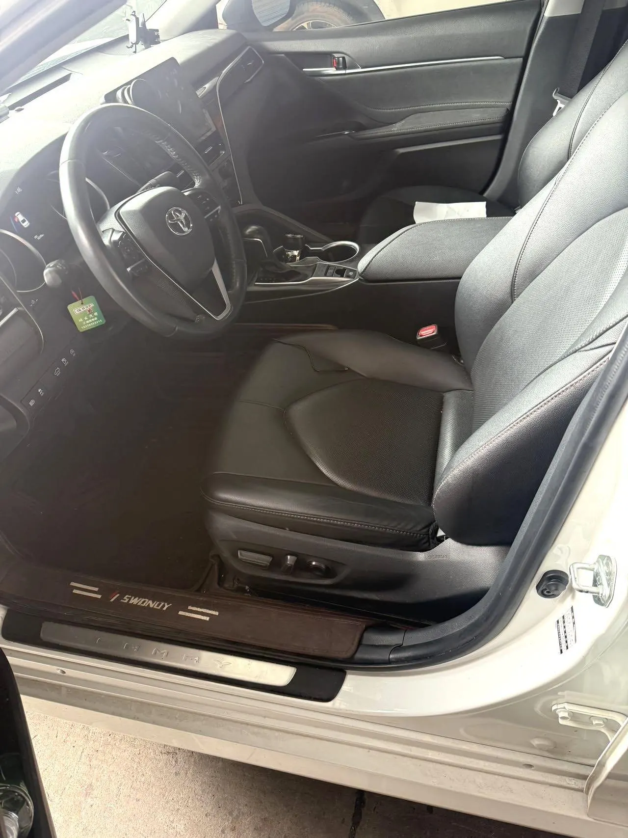 Toyota 2021 Camry 2.0G Stepless Deluxe Edition Automatic Gear 2