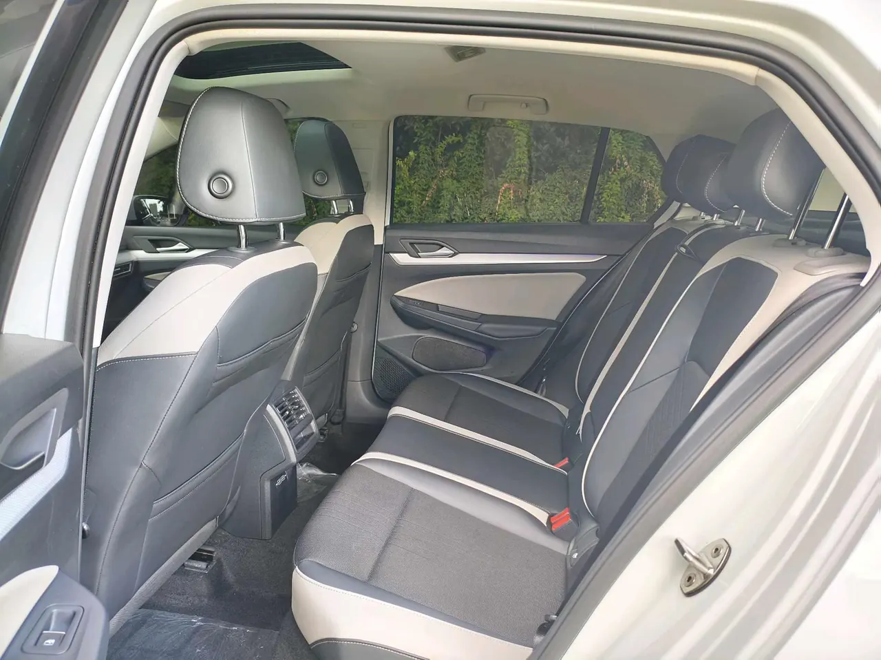 Volkswagen 2021 Golf 8 PRO 1.4TSI 280TSI Automatic 5