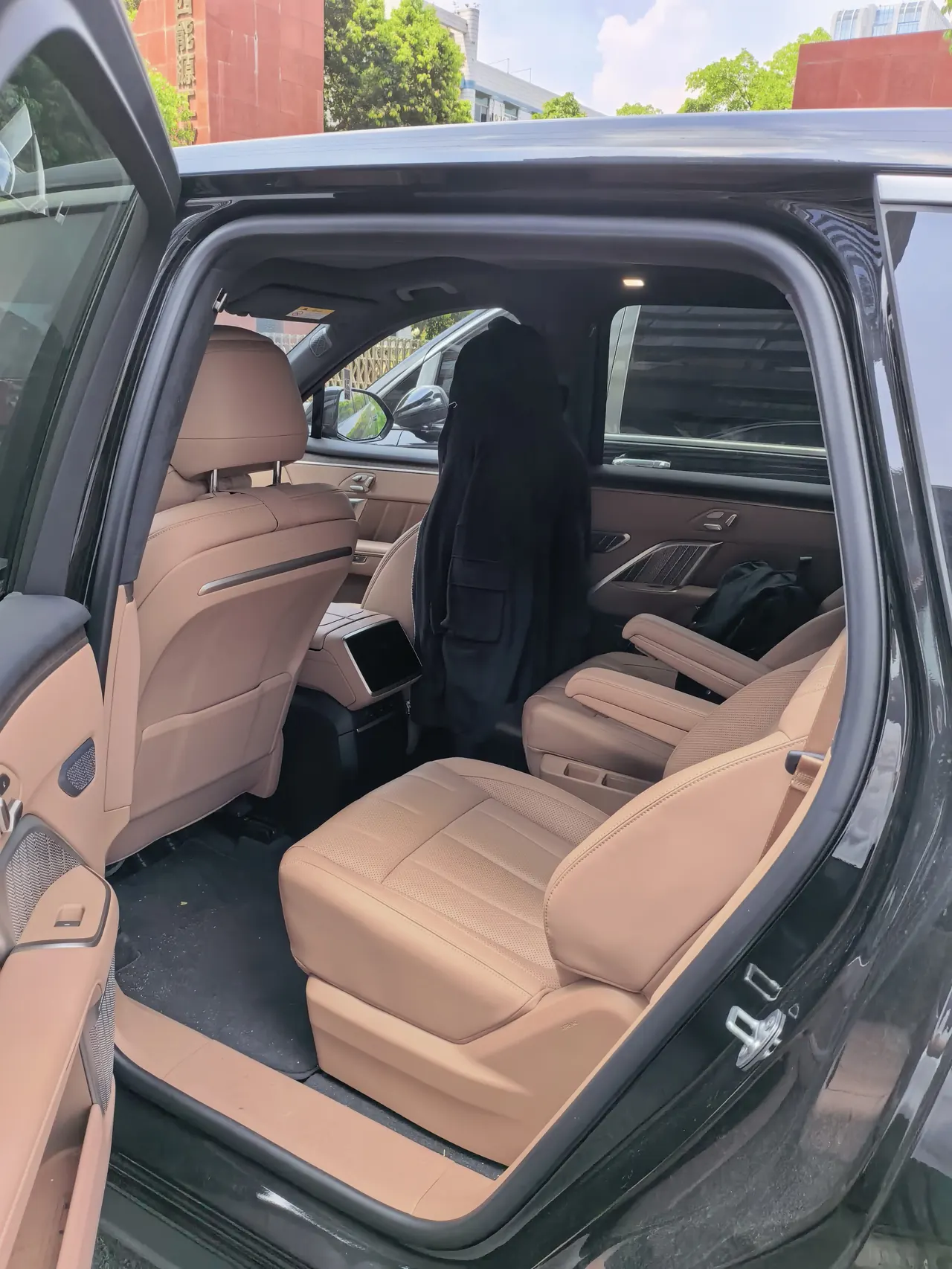 ONVO 2025 L90 Max six-seat automatic gear 4