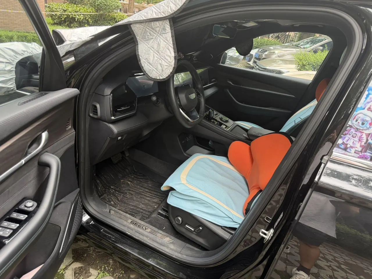 Geely 2025 XingyueL (Monjaro) 2.0TD Oriental Yao Star-Gazing Edition Automatic Transmission 3