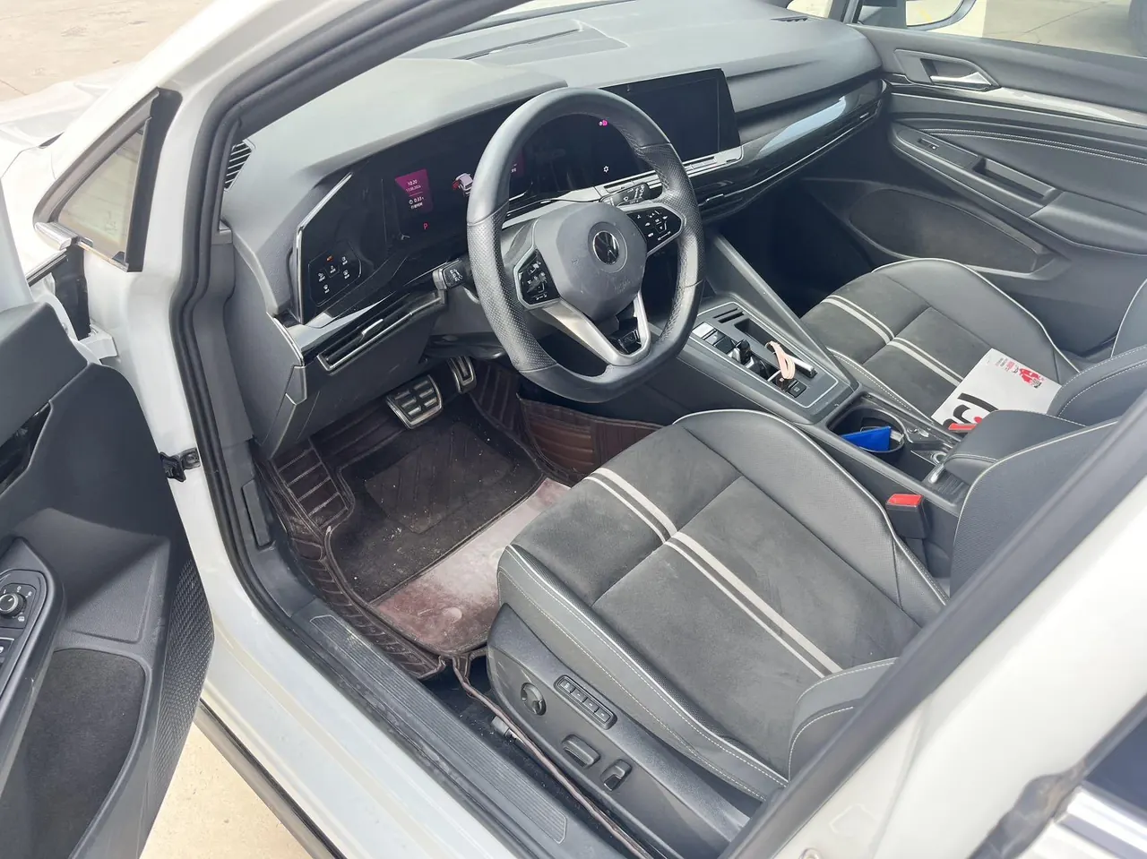 Volkswagen 2021 Golf 8 R-Line 1.4TSI 280TSI Automatic 4