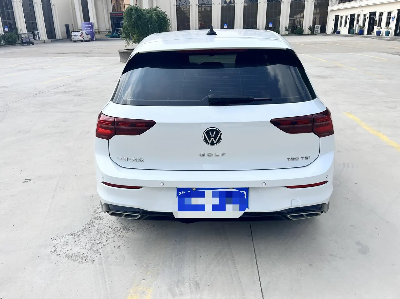 Volkswagen 2021 Golf 8 R-Line 1.4TSI 280TSI Automatic 8