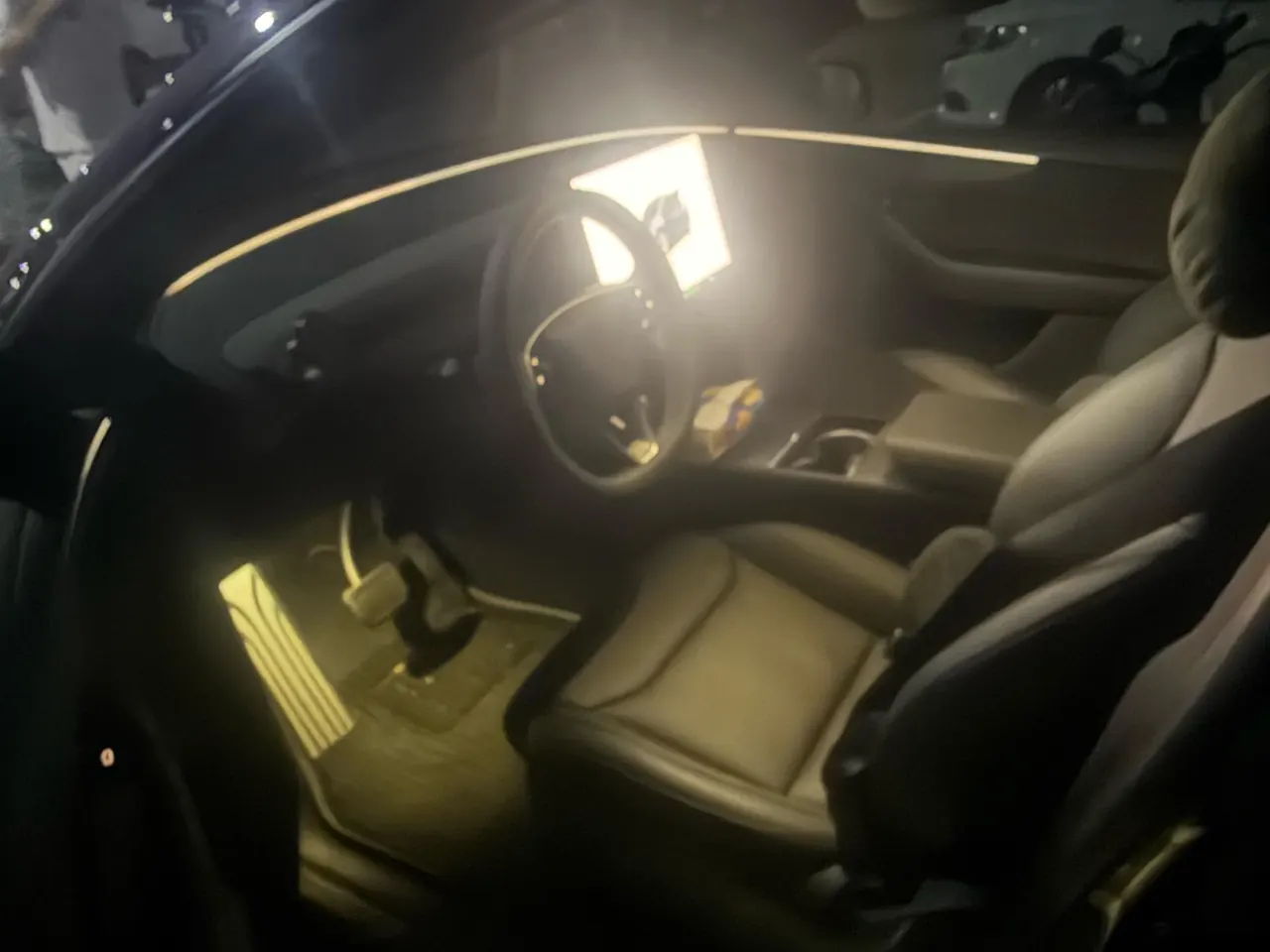 Tesla 2025 Model Y L Long Endurance All-Wheel Drive Automatic Transmission 2