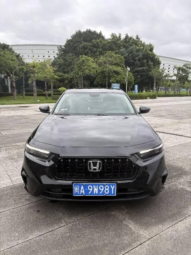 Honda 2025 INSPIRE (Yingshi Pai) 1.5T Stepless 260TURBO Elegant Automatic Gear 2