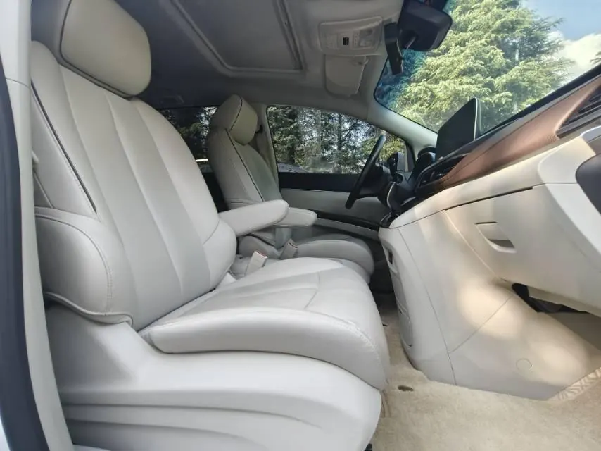 Buick 2021 GL8 Land Business Class 2.0T 652T Premium Automatic Gear 8