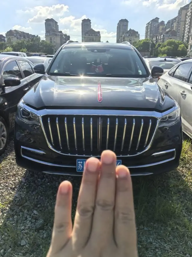 HongQi 2022 HS7 48V 2.0T Two-Drive Smart Union Flag Edition 7-seat Automatic Gear 2