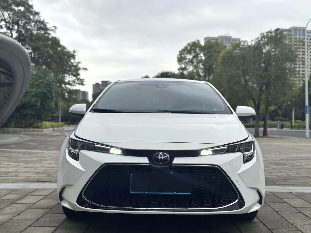 Toyota 2022 Lei Ling 1.2T Stepless 185T Deluxe Automatic Gear 2