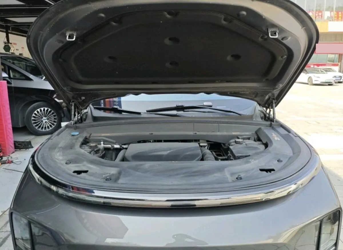 Li 2022 L9 1.5T Max Edition Automatic Gear 9