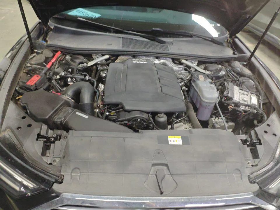 Audi 2021 A6L 2.0TFSI 40TFSI Deluxe Dynamic Automatic 5