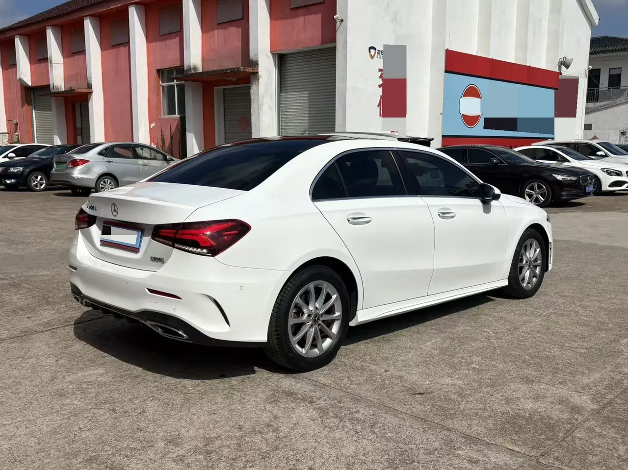 Mercedes Benz Class A 2022 A 200 L 1.3T Fashion (Change 3) Automatic 4