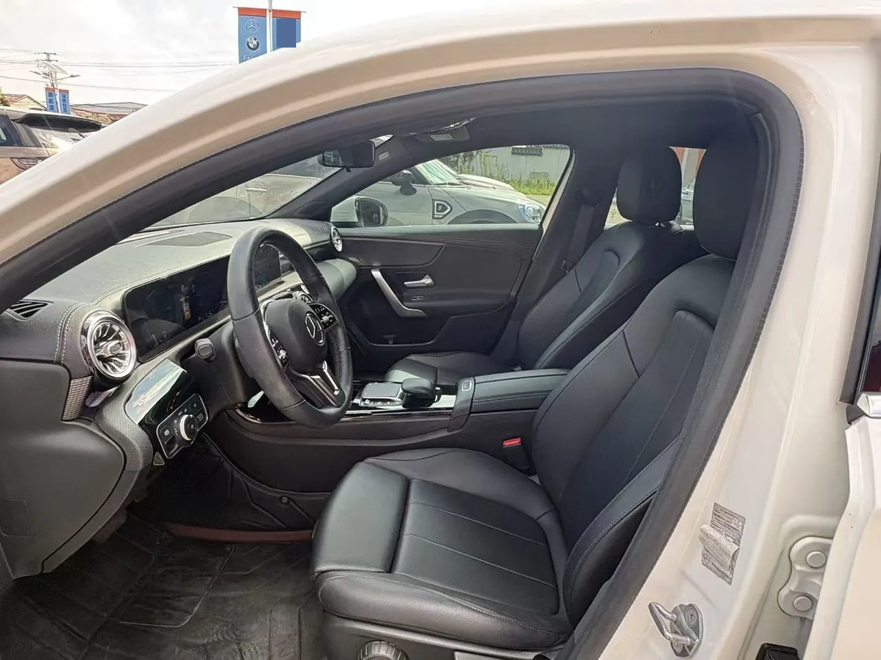 Mercedes Benz Class A 2022 A 200 L 1.3T Fashion (Change 3) Automatic 8