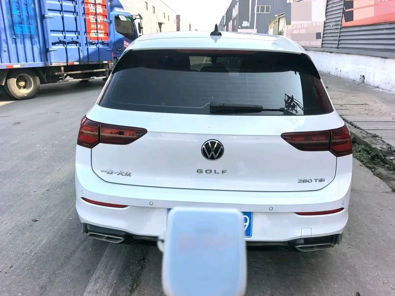 Volkswagen 2021 Golf 8 R-Line 1.4TSI 280TSI Automatic 5