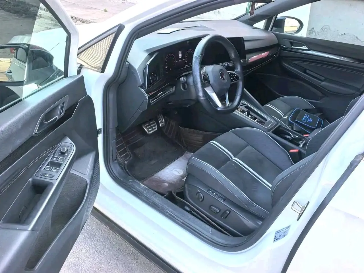 Volkswagen 2021 Golf 8 R-Line 1.4TSI 280TSI Automatic 7