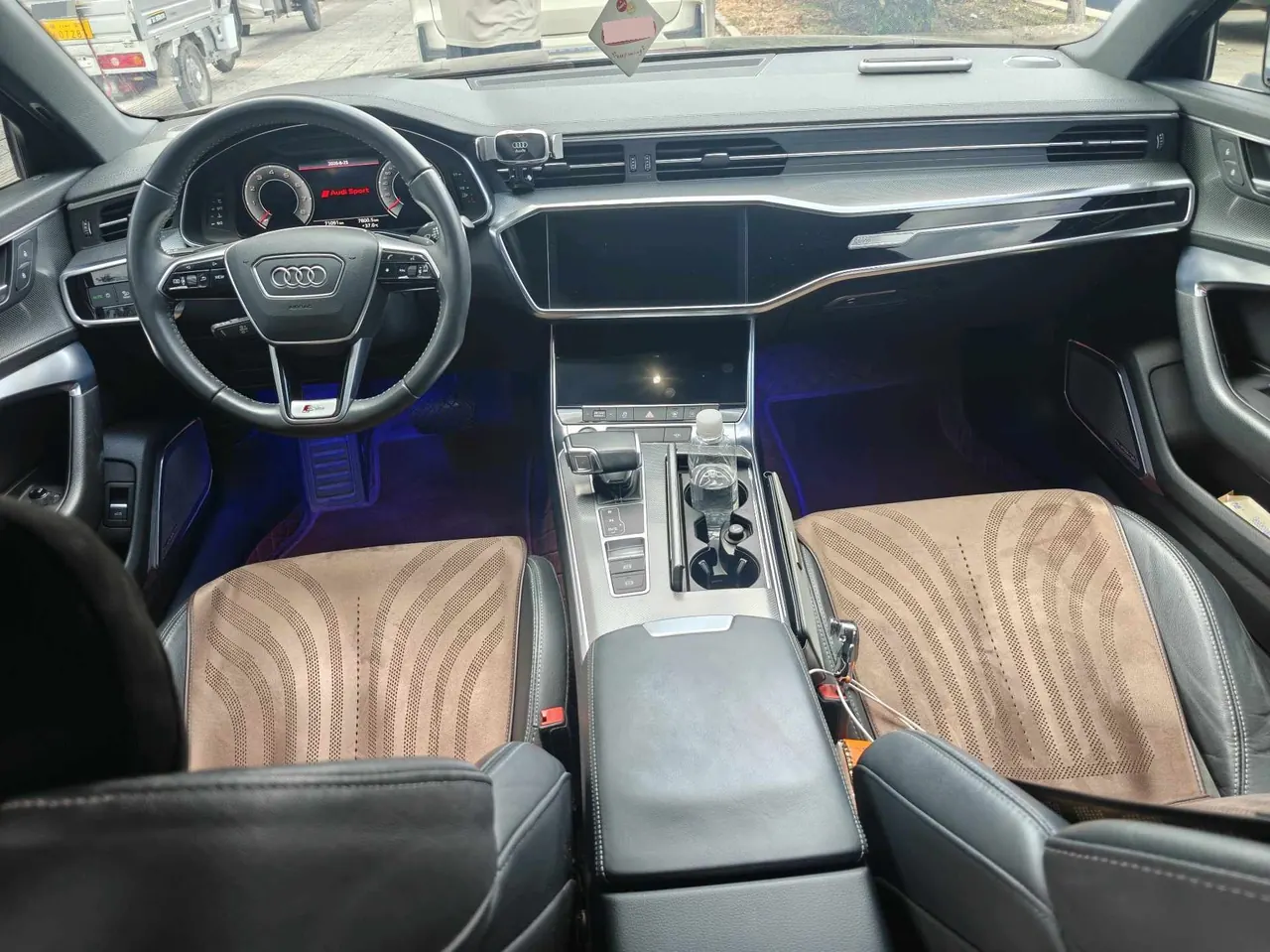 Audi 2020 A6L 2.0TFSI 45TFSI Selected Dynamic Automatic 5