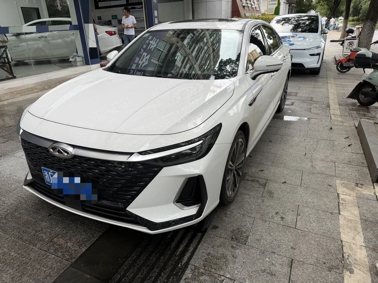Open image lightbox: Chery 2022 Erez 8 1.6T Ease Automatic Gear