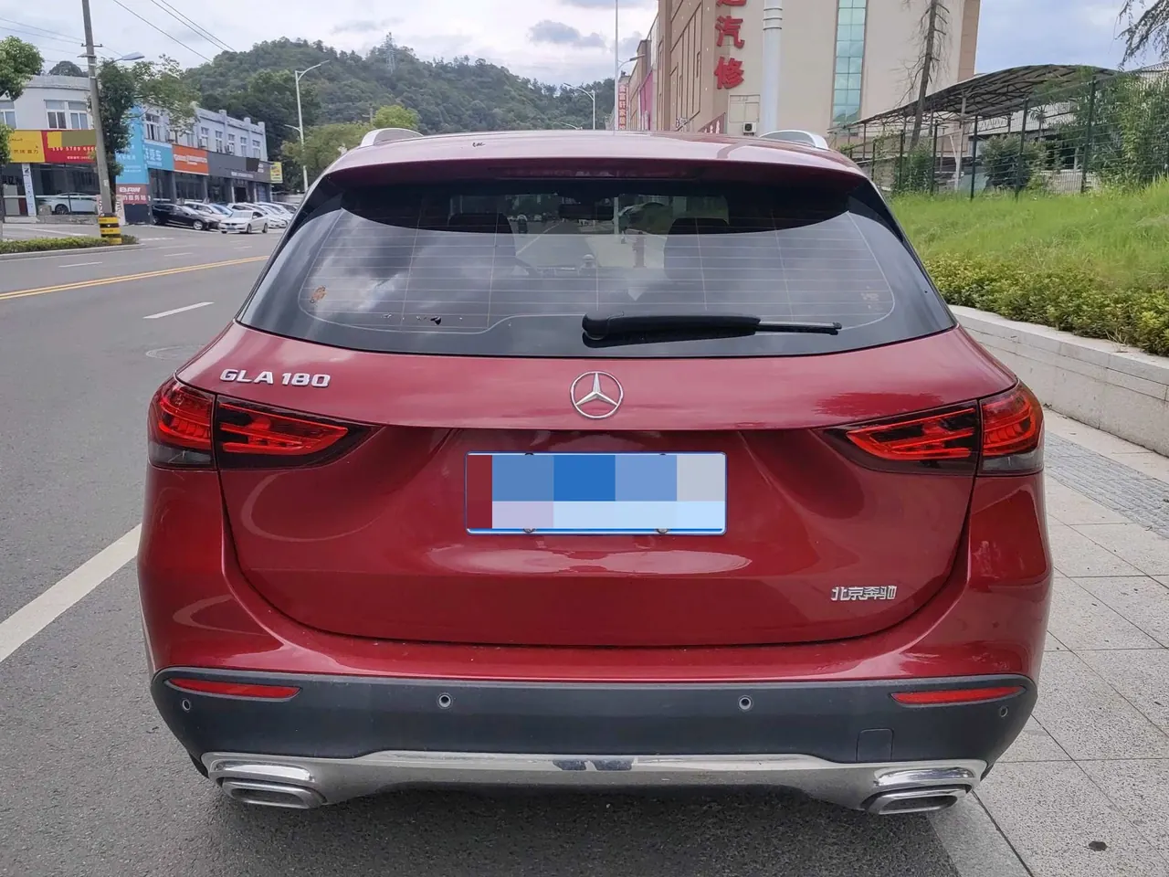Mercedes Benz 2020 GLA 180 1.3T automatic gear 4