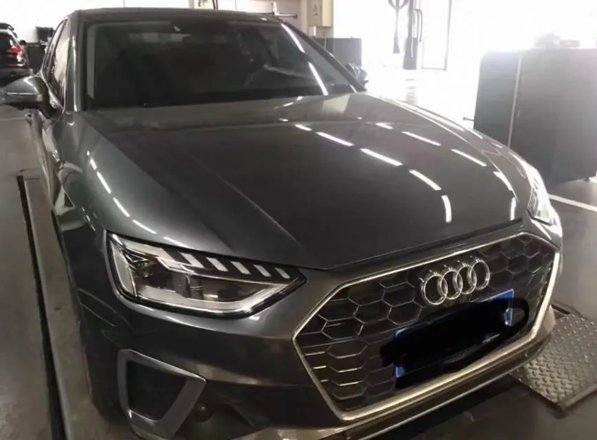 Audi 2020 A4L 2.0TFSI 40TFSI Fashion Dynamic Automatic 2