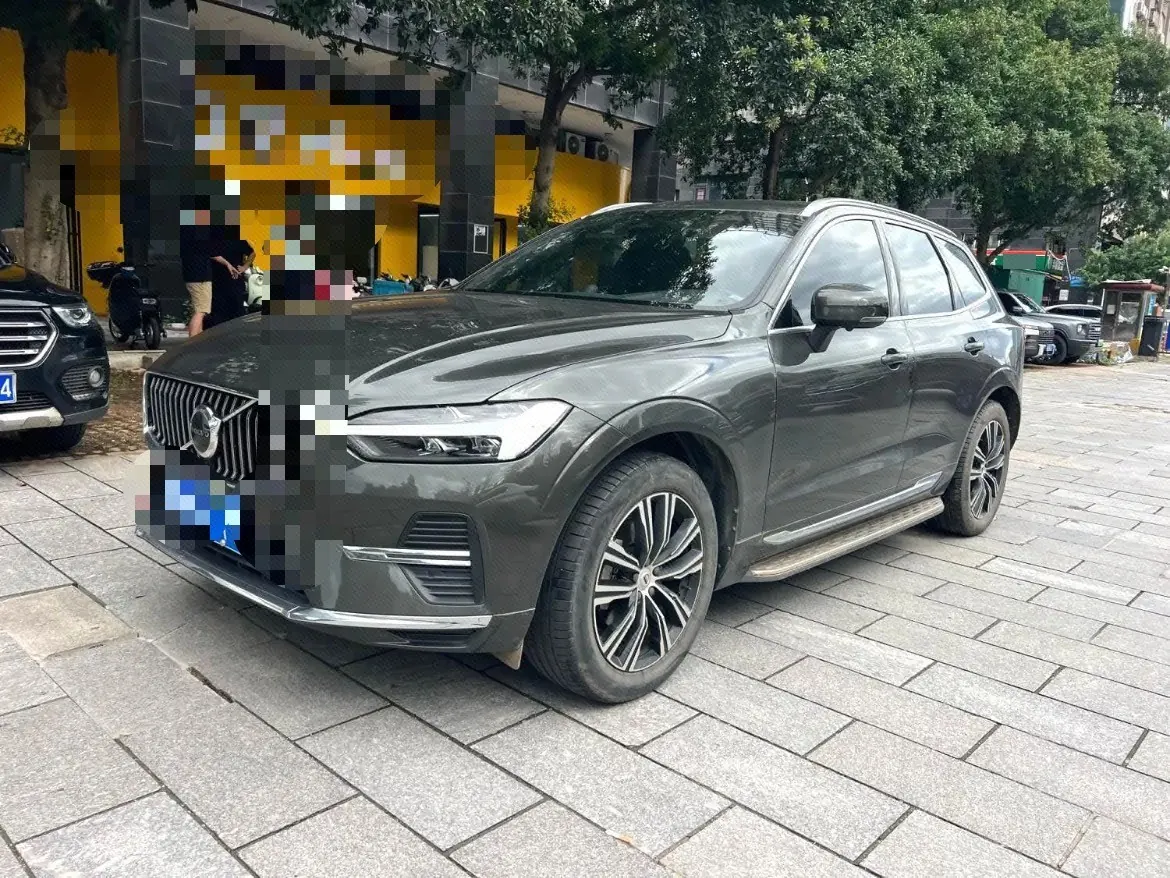 Open image lightbox: Volvo 2022 XC60 48V 2.0T B5 4-wheel drive Zhiyuan Deluxe Edition Automatic Gear