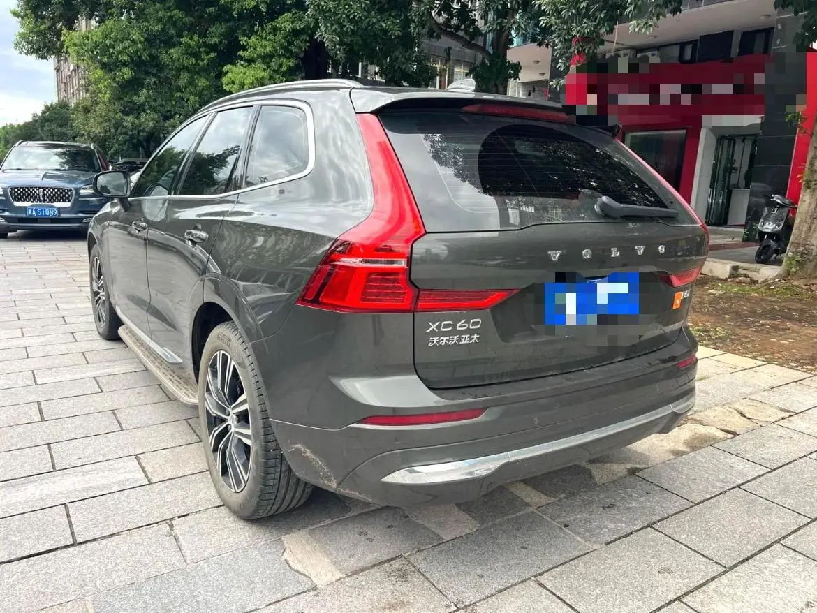 Volvo 2022 XC60 48V 2.0T B5 4-wheel drive Zhiyuan Deluxe Edition Automatic Gear 10