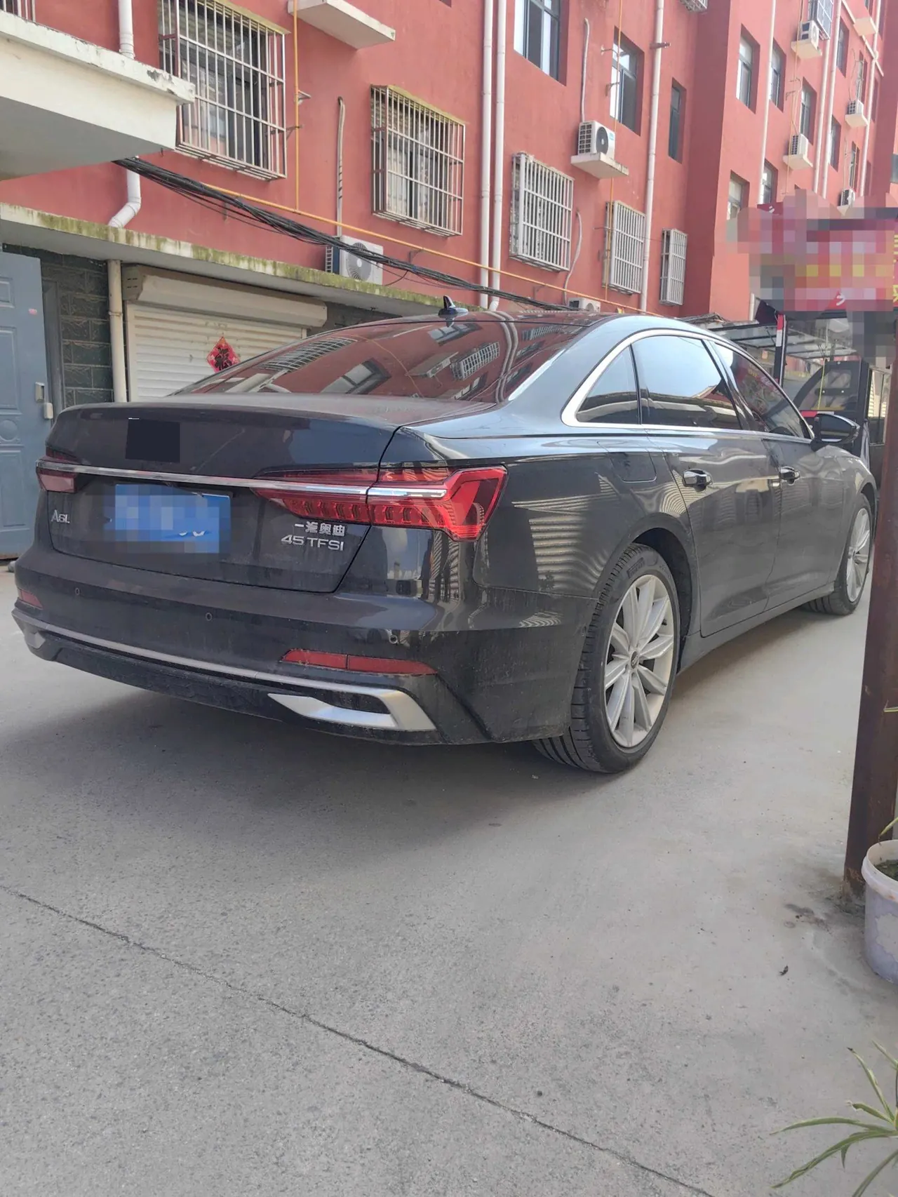 Audi 2023 A6L 2.0TFSI 45TFSI Selected Dynamic (Modified) Automatic Gear 4