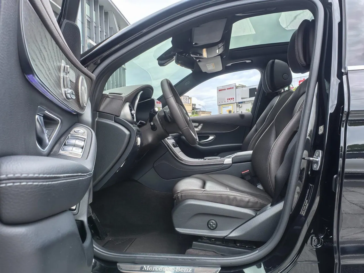 Mercedes Benz 2020 GLC 300 L 4MATIC 2.0T Dynamic (Modified) Automatic Gear 6