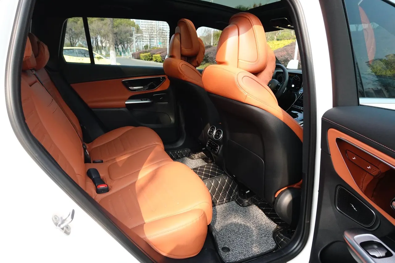 Mercedes Benz 2023 GLC 260 L 4MATIC 48V 2.0T Luxury 5-seat Automatic Gear 4